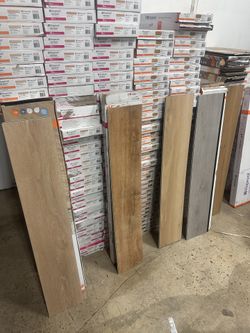Lifeproof 22 Mil Waterproof Luxury Vinyl Plank Click Lock Flooring (20 Sqft/box)