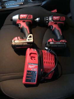 M18 Milwaukee drill set