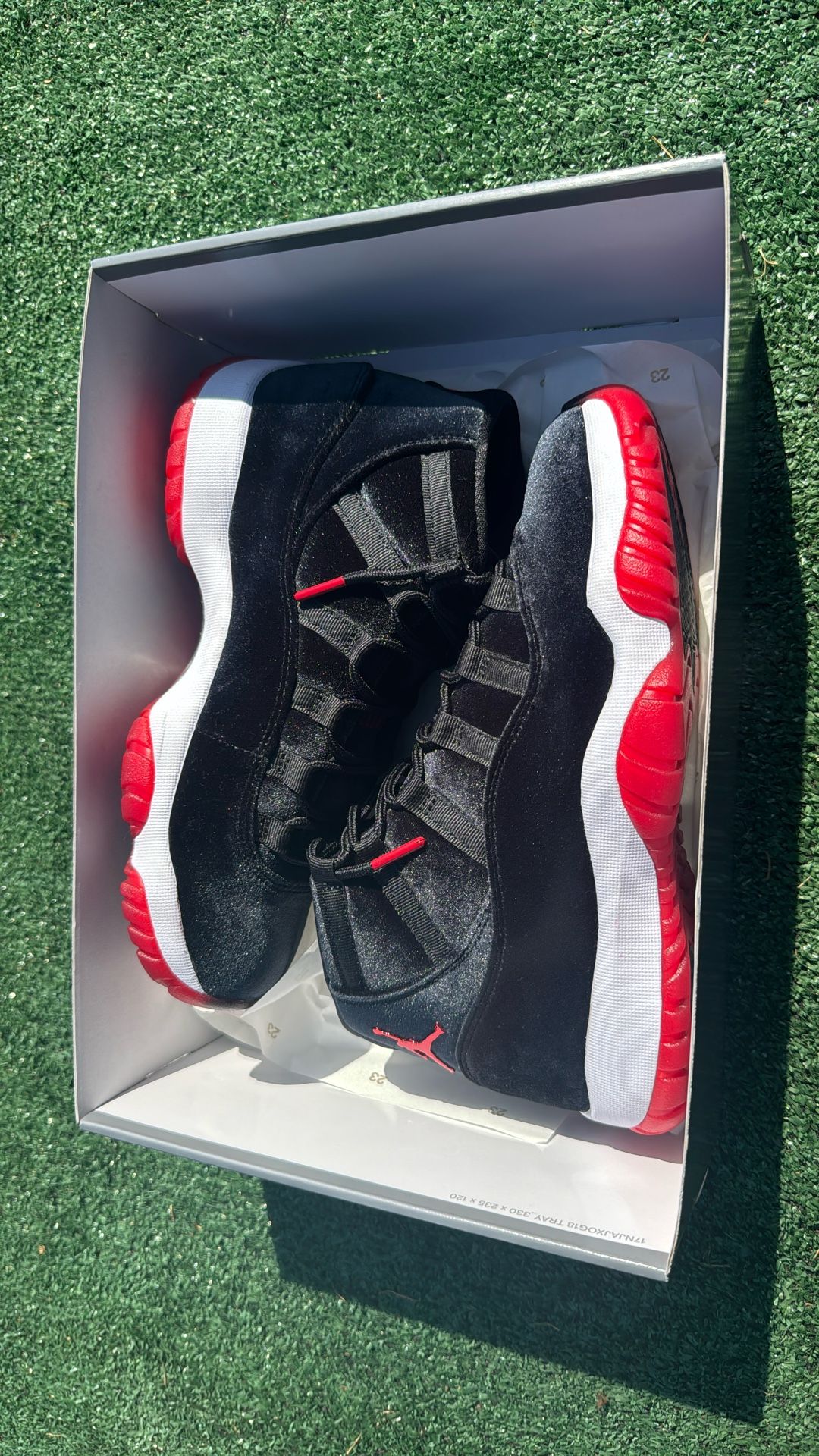 Jordan 11 Size 9 women 