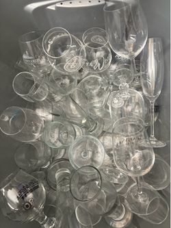 Wine glasses $1 each