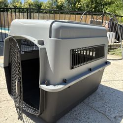 Plastic Dog Crate 