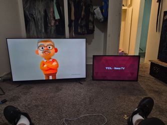 50"  hisense and 32" tcl roku tvs