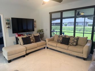Sectional Couch MAKE AN OFFER!