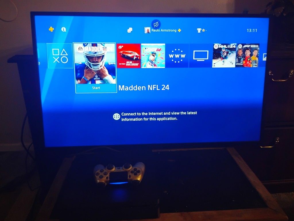 PlayStation 4 Slim