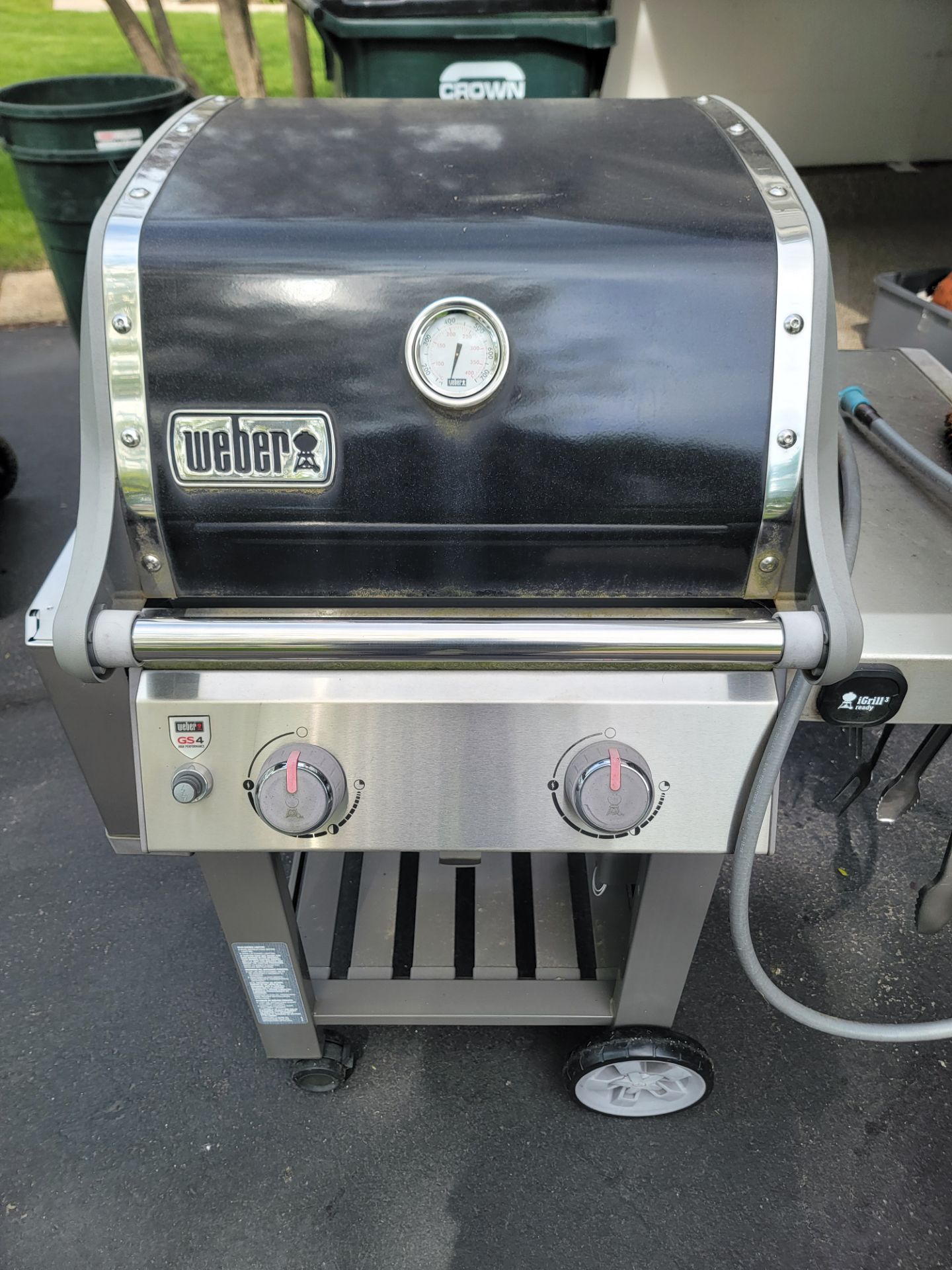 Weber Genesis II 2 burner natural gas grill with quick connect hose