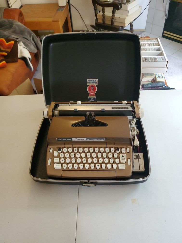 Smith-Corona Coronet Automatic 12 Electric Typewriter