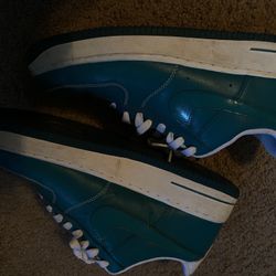 Nike SIZE 9.5 Air Force 1 Low Teal Lush Green