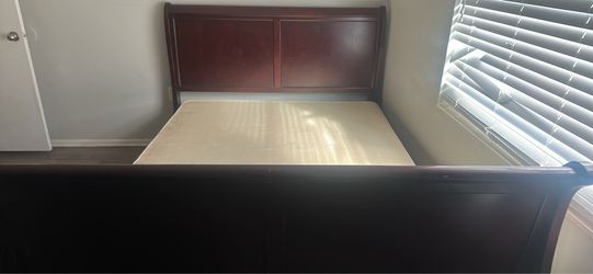 Queen size bed with box spring