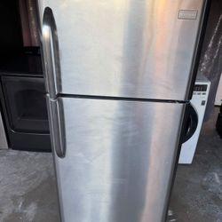 Frigidaire Refrigerator Apartment Size