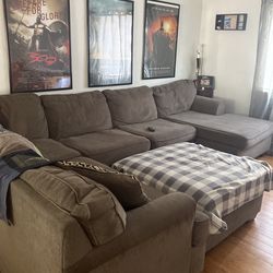 Sectional Couch 