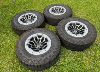 OEM TRX/RHO Ram Bead lock Wheels and Tires