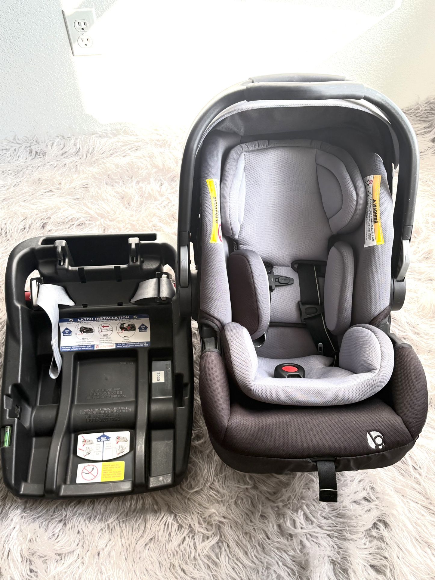 Baby Trend Infant Car Seat – Gray (Lightly Used)