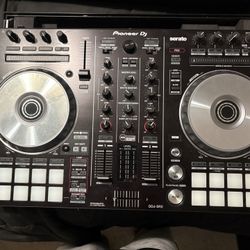 Pioneer DJ DDJSR2 DJ Controller