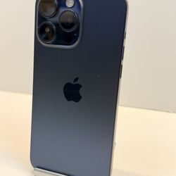Apple iPhone 15 PRO MAX 512gb. ( Fully Unlocked )