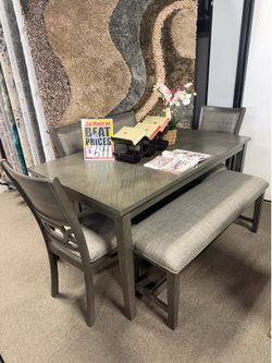 Perfect dining set! Sale! Easy financing! 😍☀️💙