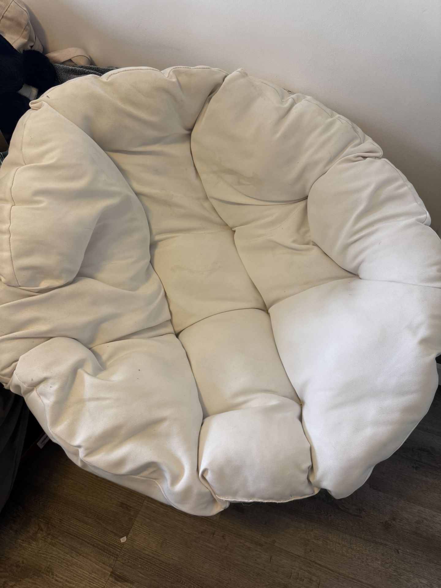 Papasan Swivel Chair