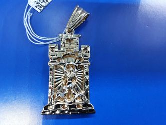 Religious Pendant - Yellow Gold 10k (.417) 10.9 grams