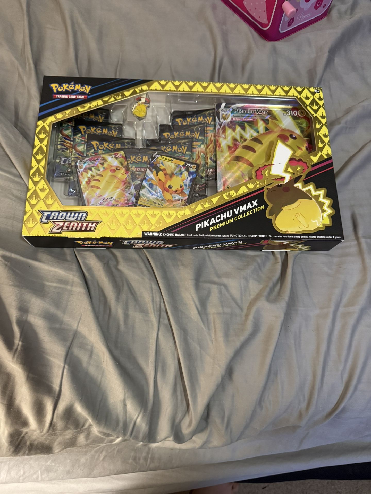 Pokemon - Pikachu V Max Crown Zenith