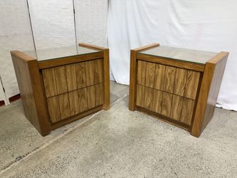 BASSETT Vintage Post Modern Solid Oak 2-Drawer Nightstand (Set of 2)