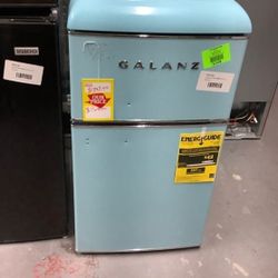 GALANZ Mini FRIDGE‼️APPLIANCE ‼️ IIV5C