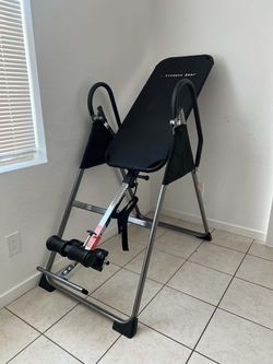 Inversion table by fitness gear