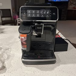 Philips LatteGo Series 3200 for Sale in Chula Vista, CA - OfferUp