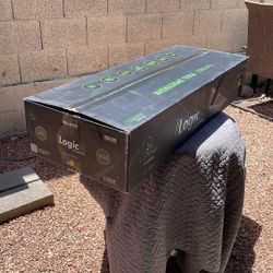 New In The Box Iluminar iLogic8 Full Spectrum Grow Light