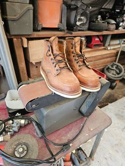 Work shoes , die hard shoes tie hard boots , condition , new