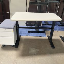 50 Matching Steelcase Office Adjustable Tables / Desks! Only $70 Ea!!