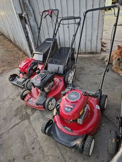 Lawn mower   one yr garanty  Free delivery