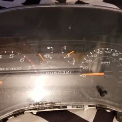2005 Chevy Colorado Instrument Panel Cluster
