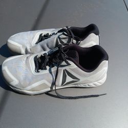 !! Men's Shoes Reebok Size 10.5 