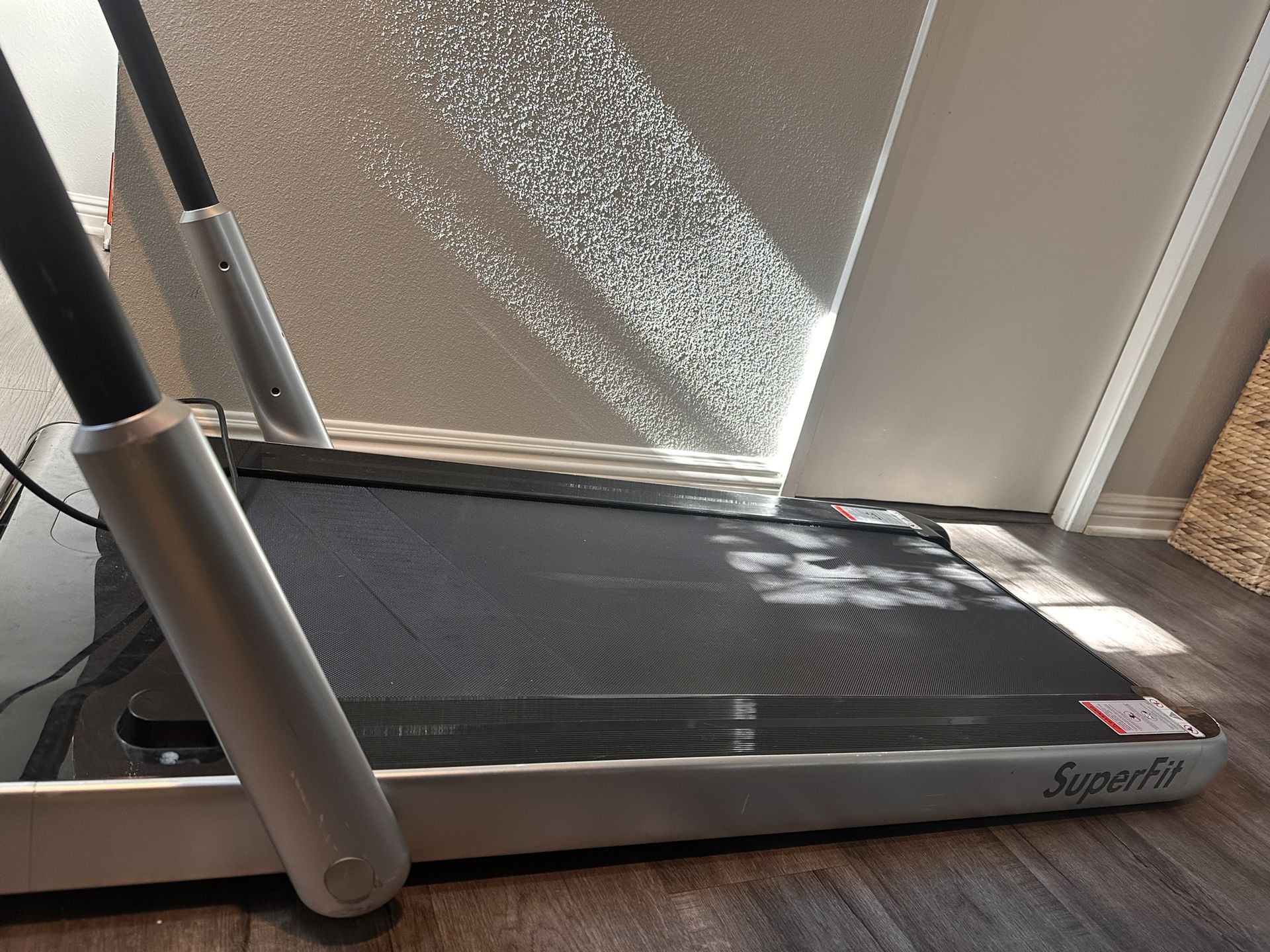 Walking pad/small treadmill