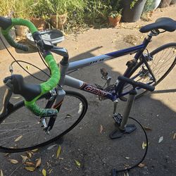 Route bike Giant OCR