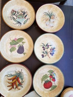 6 Large Certified International Bowls 9"