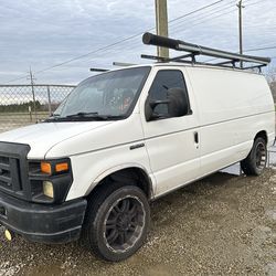 2010 Ford E-150