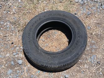 Tire P225 / 75R 16