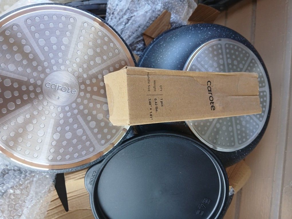 Carote Set Of 4 PIECES NEW NEVER USED PICK UP IN POMONA $20 PRICE IS FIRM