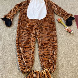 Tiger costume for adults. In Good Condition 