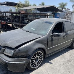 2004 VW Volkswagen Jetta For parts