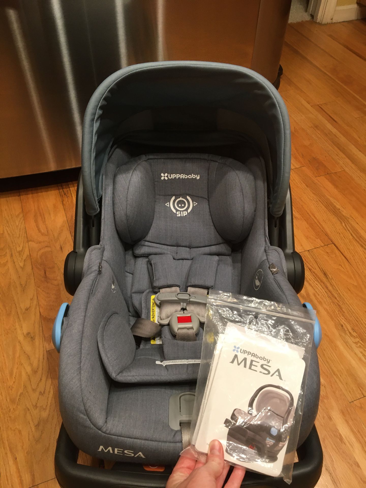 UPPAbaby Mesa car seat Henry EXCELLENT!