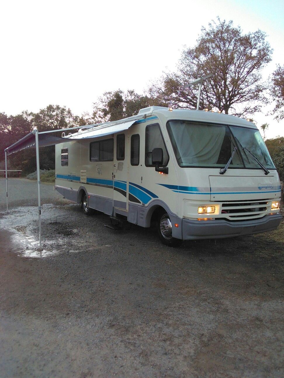 93 FLEETWOOD CORONADO RV