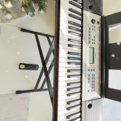 Yamaha YPT-260 Keyboard 