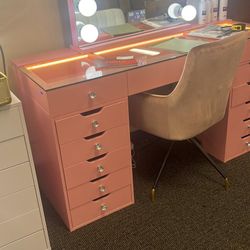 📌Eva Vanity Desk $10 Down Payment Financing and delivery Available 