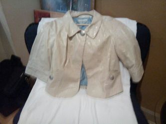 Awesome Price!!!! Pearl White leather (Chloe) jacket!!! Dont miss th