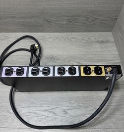 Monster Power Pro 2500 rack-mountable power conditioner