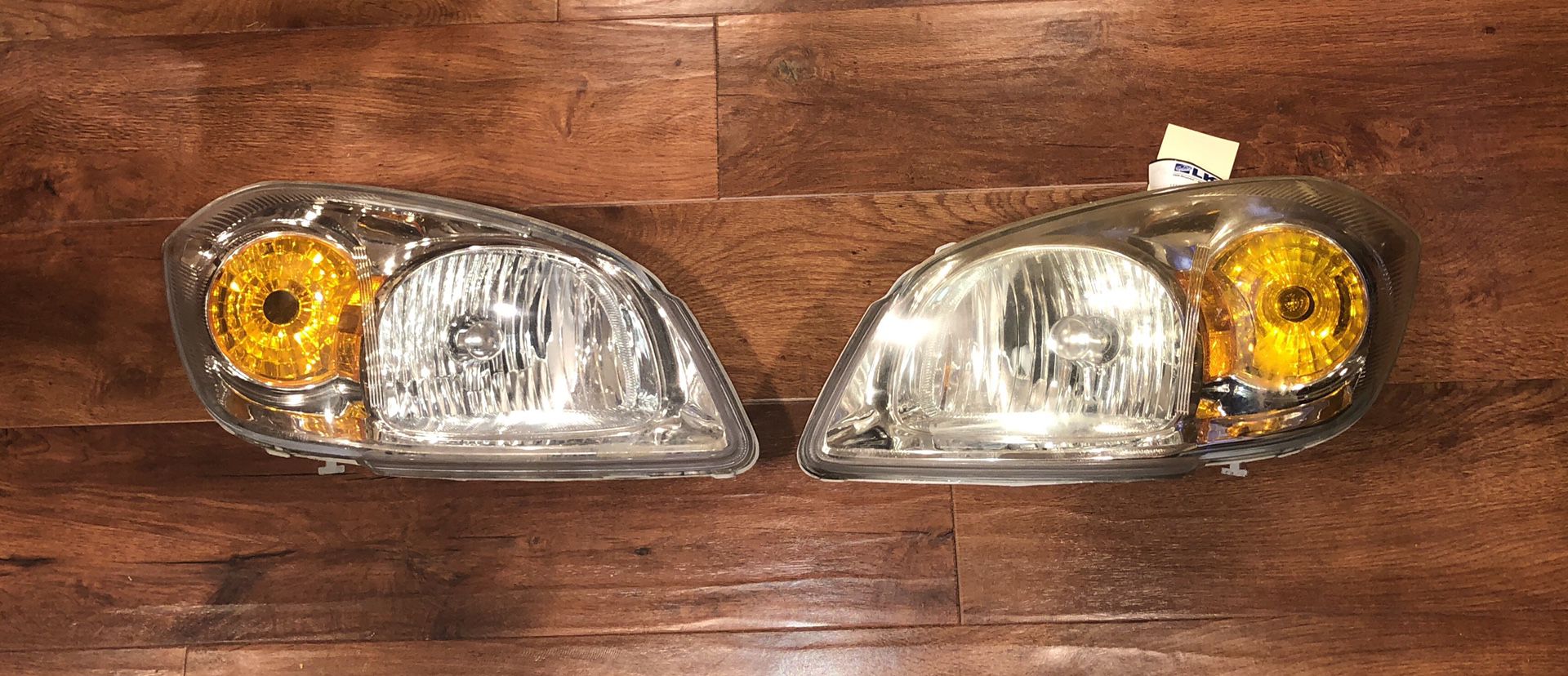 Chevy Cobalt 05-10 Headlight pair