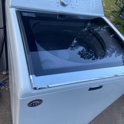 Maytag Washer Running Condition $75 Pick In Snellvile 