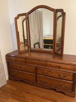 Vintage Oak Dresser W/Mirror