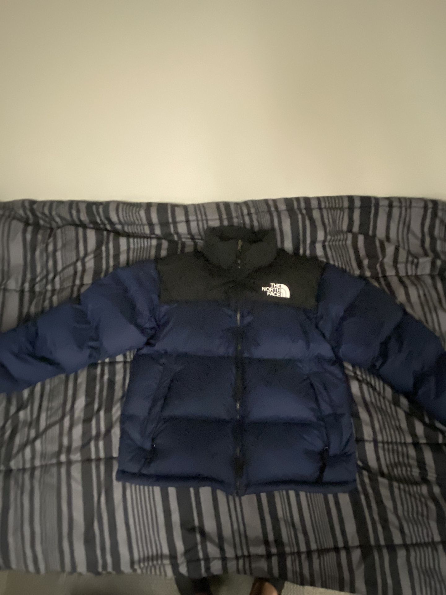 The North Face Puffer Nuptse 700 (Responding Fast!)
